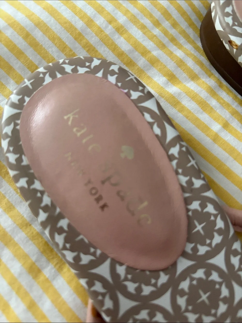 kate spade Pink Bow Patterned Flip Flop Sandals
